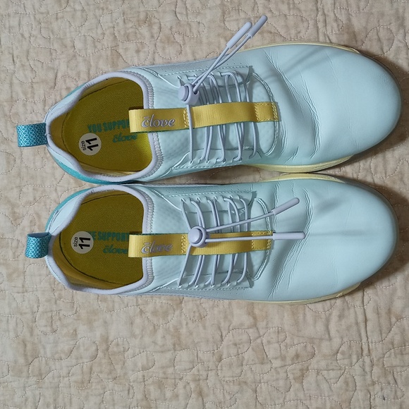 clove Shoes Clove Classic Limited Edition Nurse Shoes Size 1 Womens